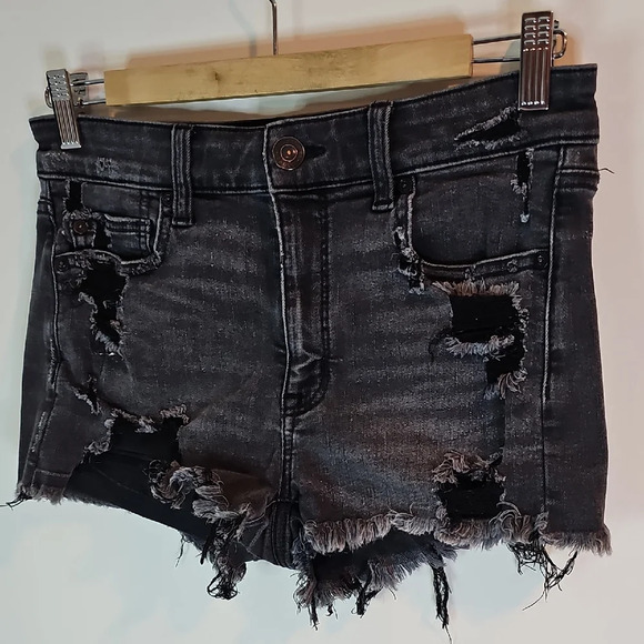American Eagle Size 6 Next Level Stetch Black Distressed Denim Shorts - Picture 2 of 8